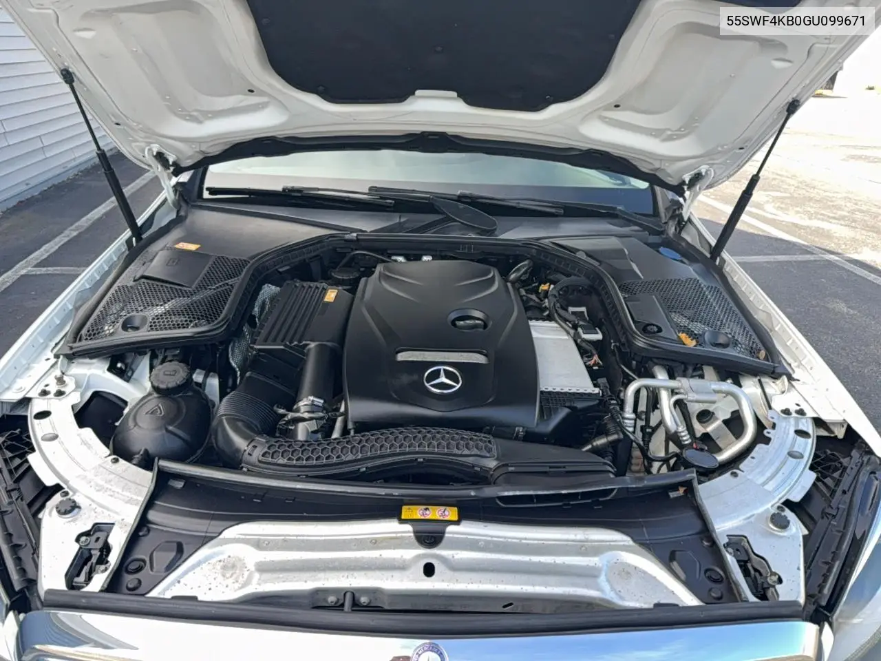 55SWF4KB0GU099671 2016 Mercedes-Benz C 300 4Matic