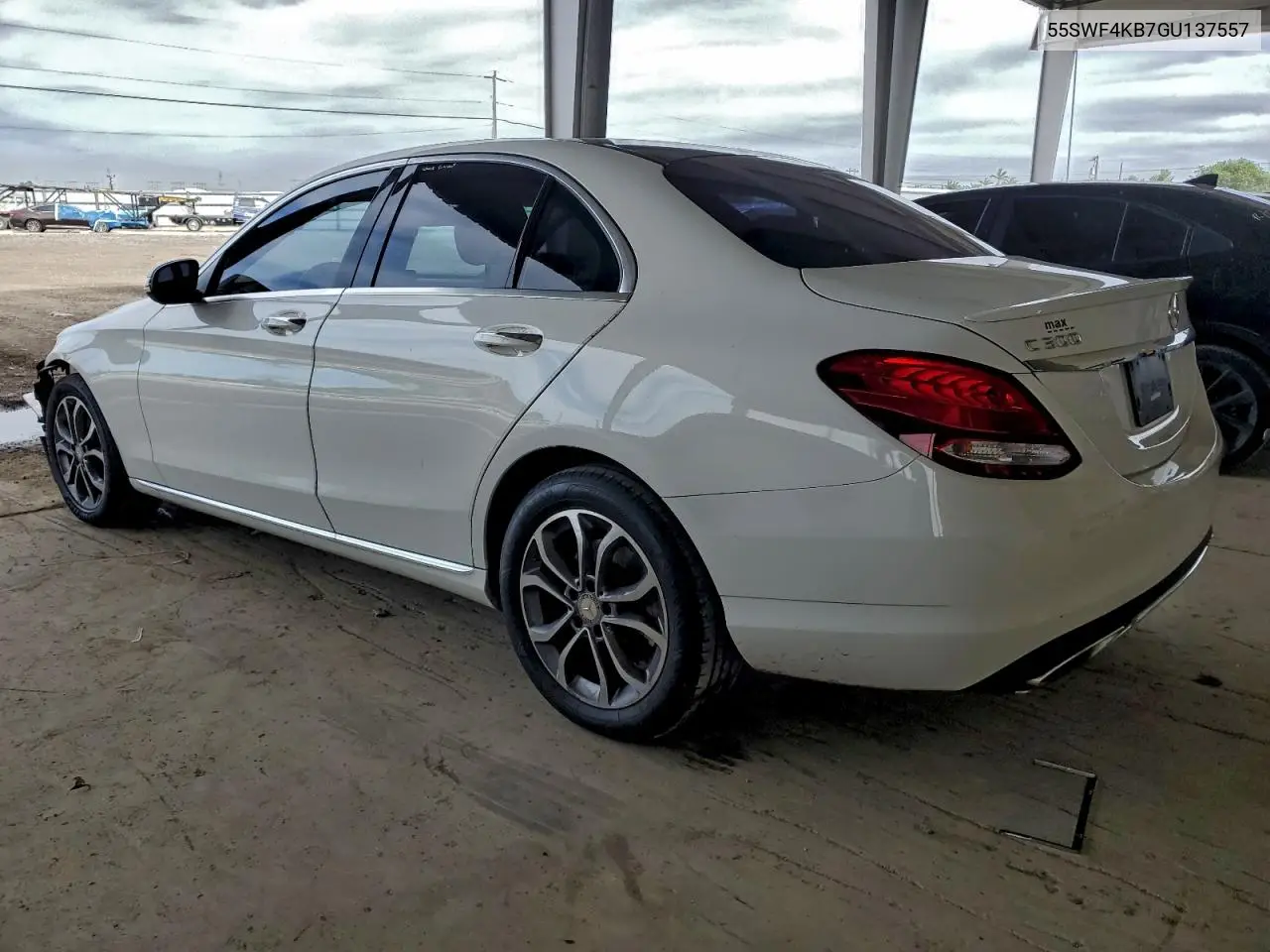 55SWF4KB7GU137557 2016 Mercedes-Benz C 300 4Matic