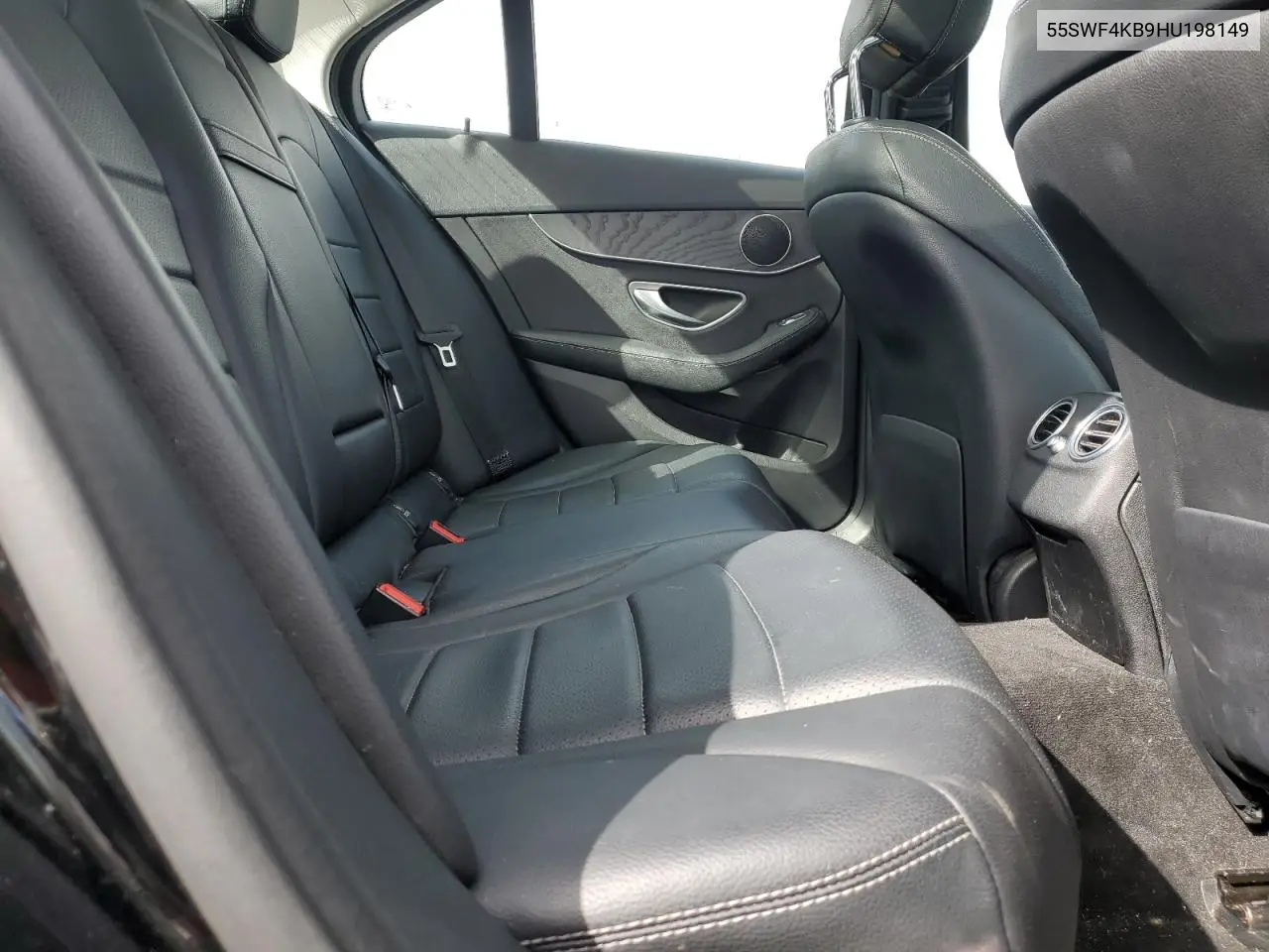 55SWF4KB9HU198149 2017 Mercedes-Benz C 300 4Matic