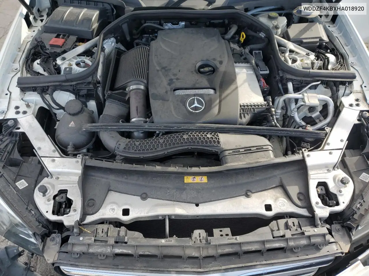 WDDZF4KBXHA018920 2017 Mercedes-Benz E 300 4Matic