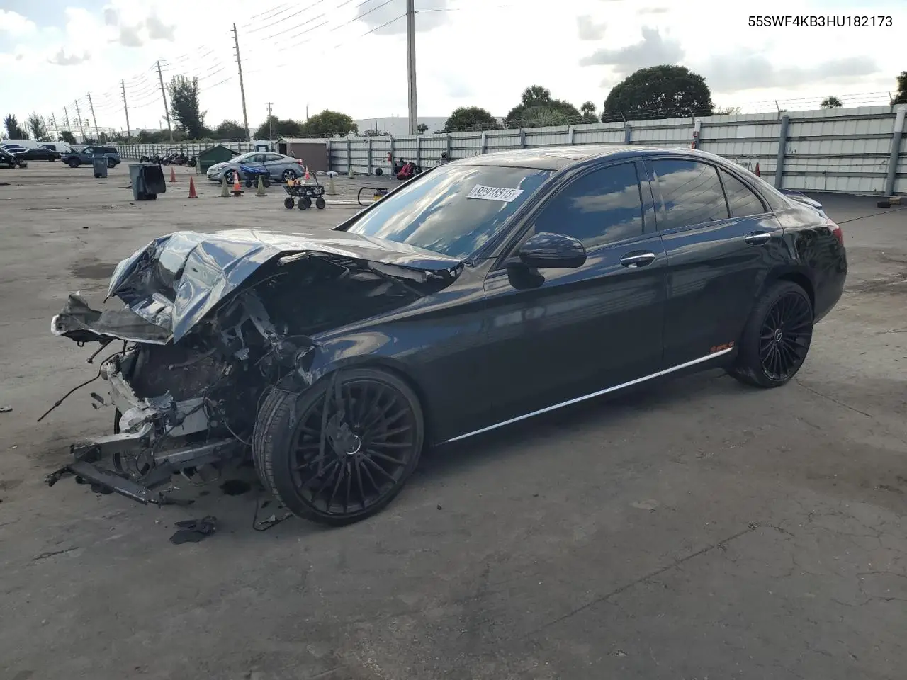 55SWF4KB3HU182173 2017 Mercedes-Benz C 300 4Matic