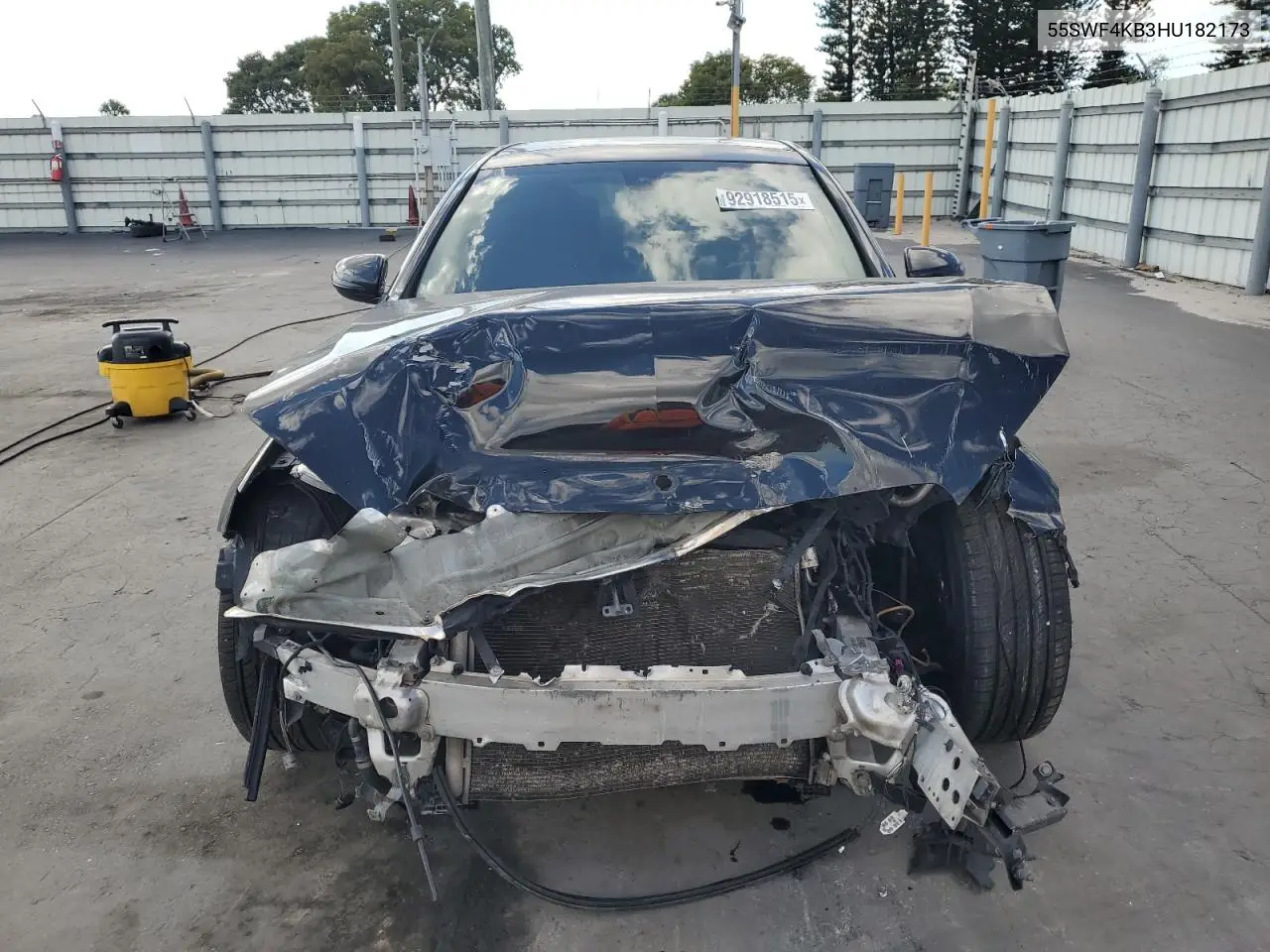 55SWF4KB3HU182173 2017 Mercedes-Benz C 300 4Matic