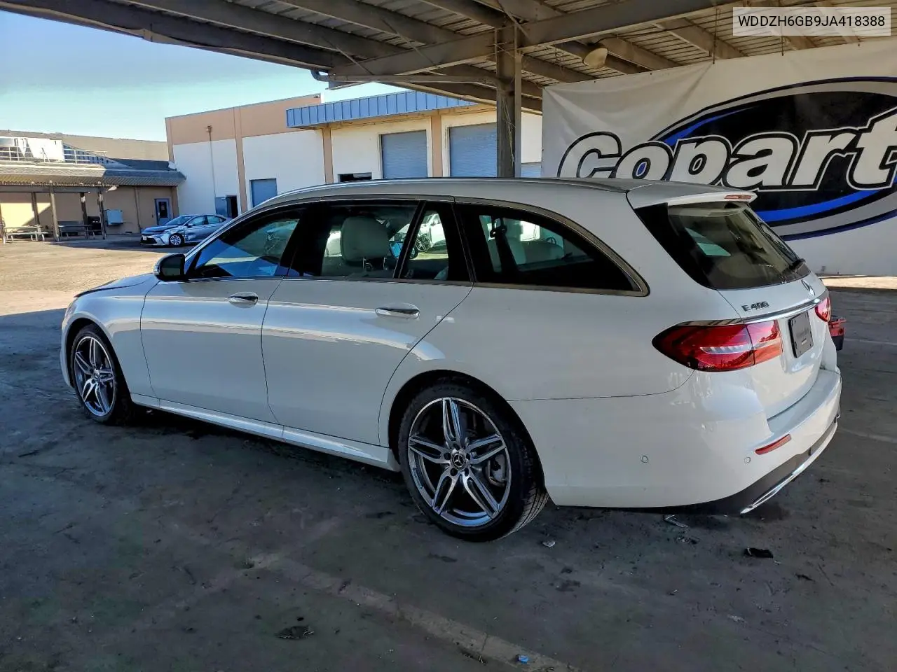 WDDZH6GB9JA418388 2018 Mercedes-Benz E 400 4Matic