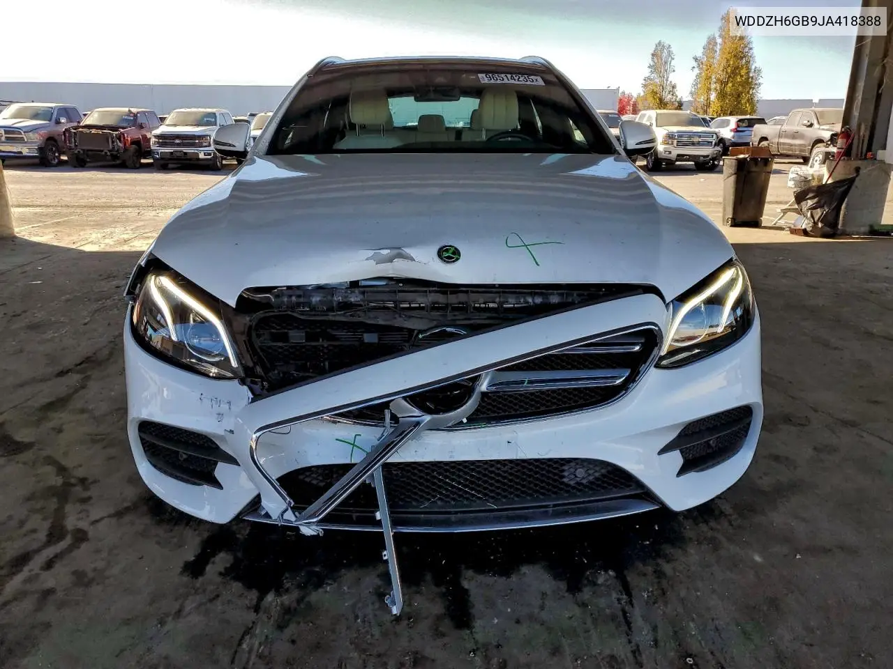 WDDZH6GB9JA418388 2018 Mercedes-Benz E 400 4Matic