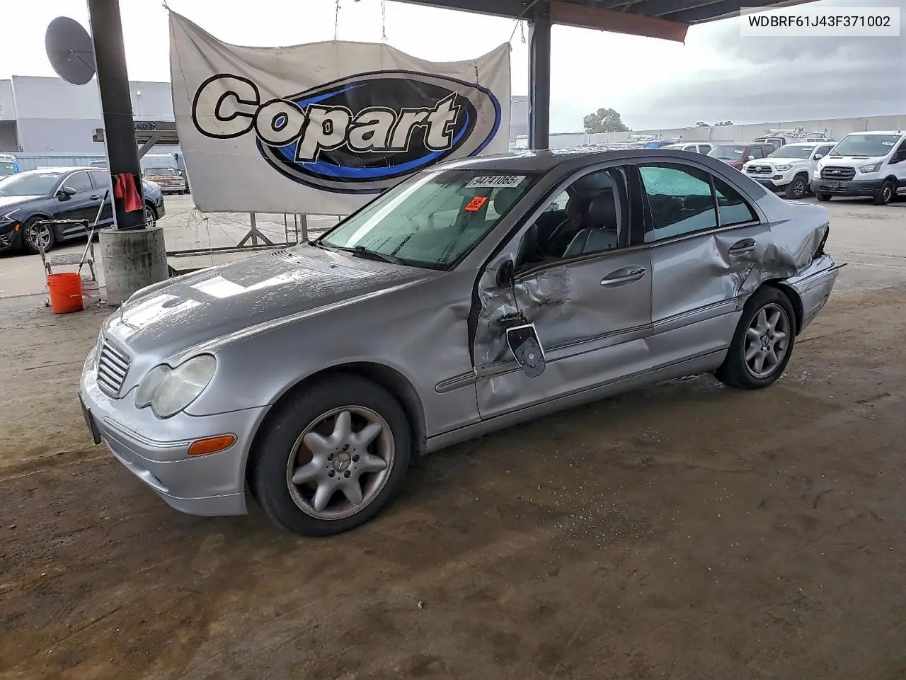 WDBRF61J43F371002 2003 Mercedes-Benz C 240