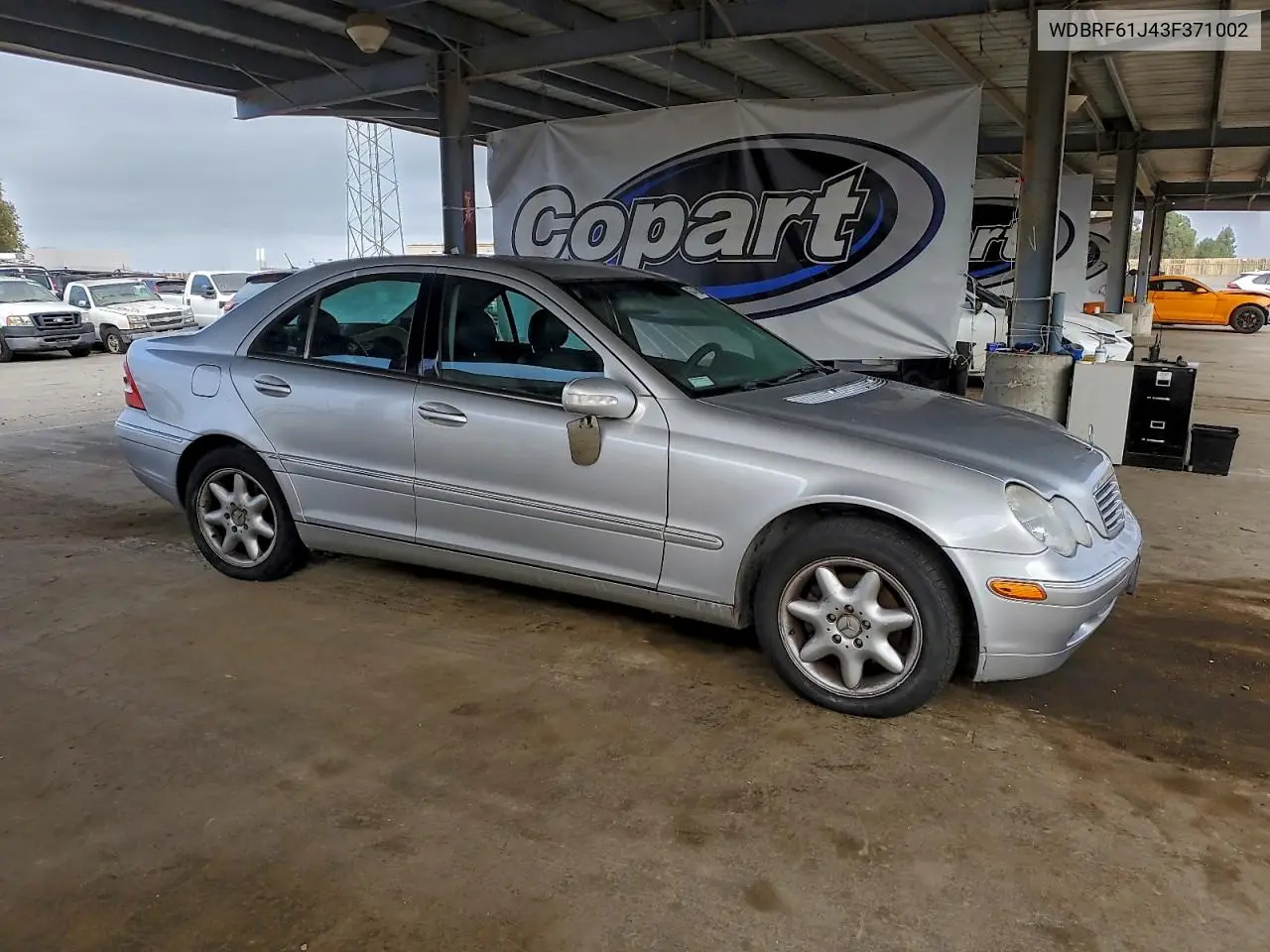 WDBRF61J43F371002 2003 Mercedes-Benz C 240