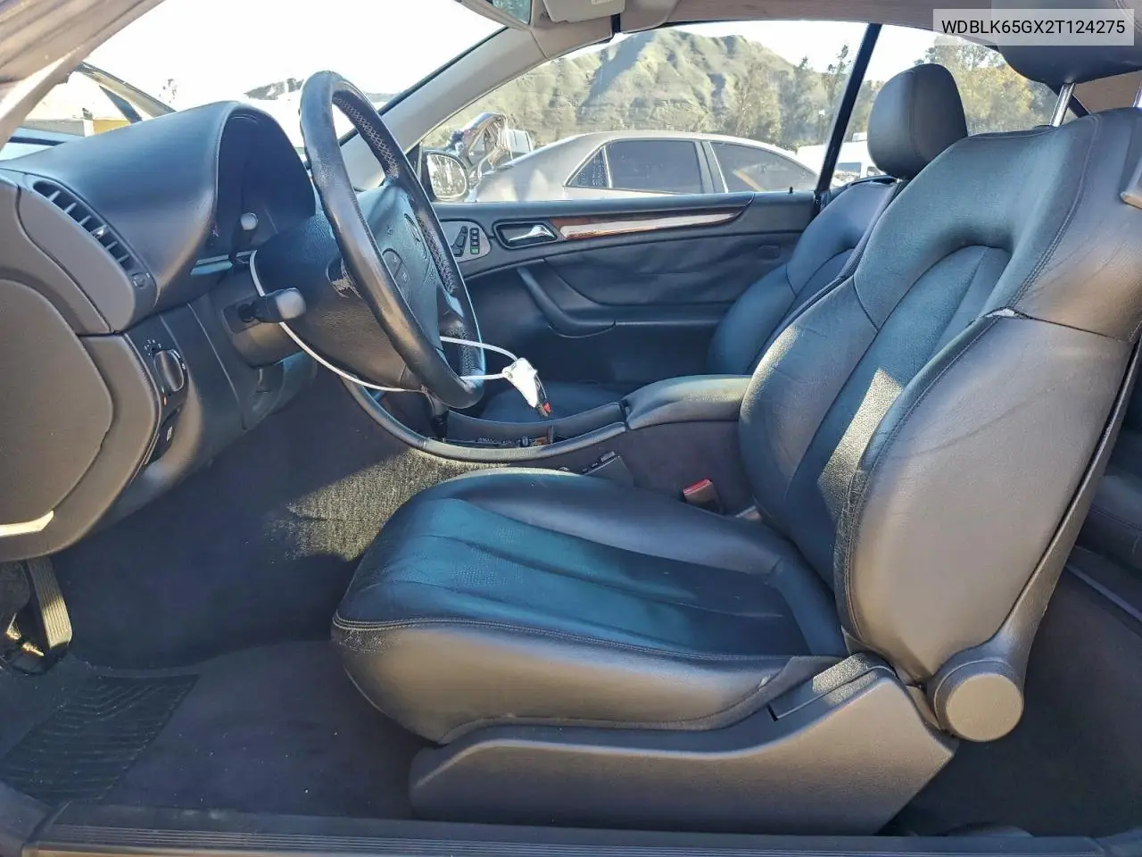 WDBLK65GX2T124275 2002 Mercedes-Benz Clk 320