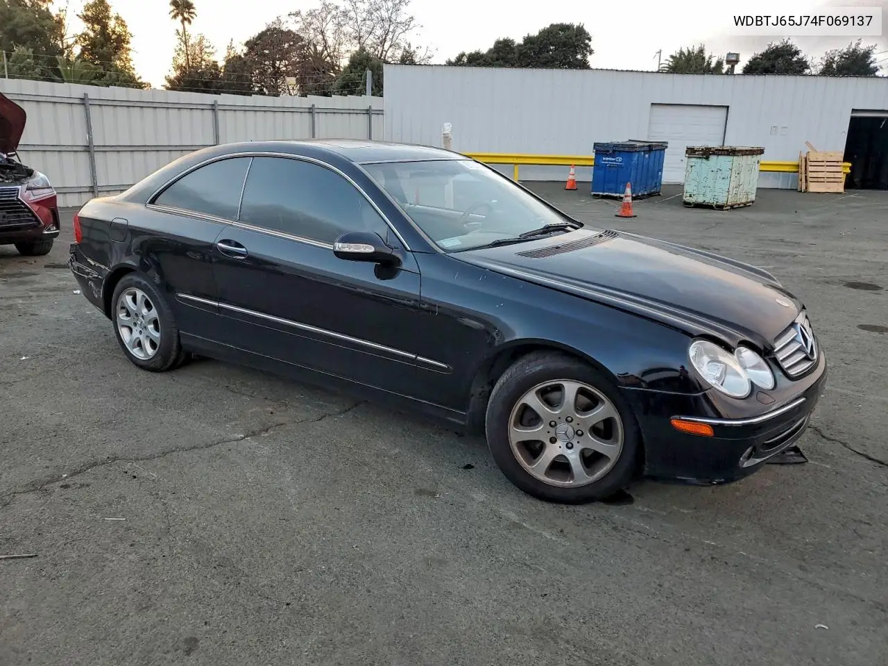 WDBTJ65J74F069137 2004 Mercedes-Benz Clk 320C