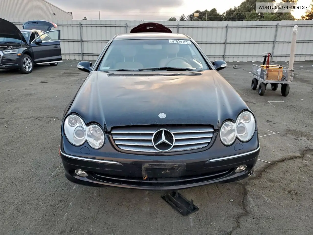 WDBTJ65J74F069137 2004 Mercedes-Benz Clk 320C