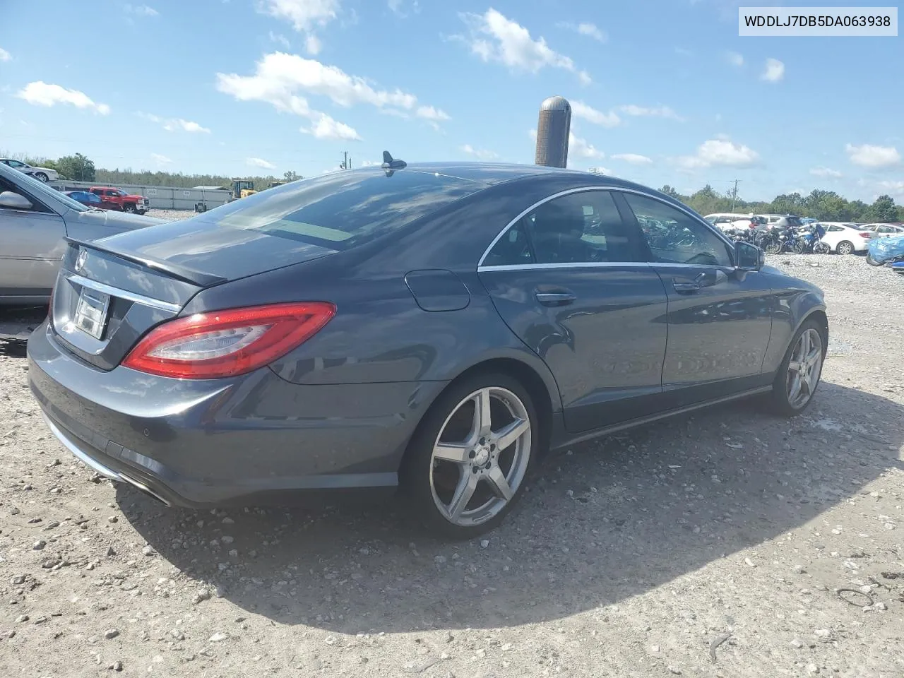 WDDLJ7DB5DA063938 2013 Mercedes-Benz Cls 550