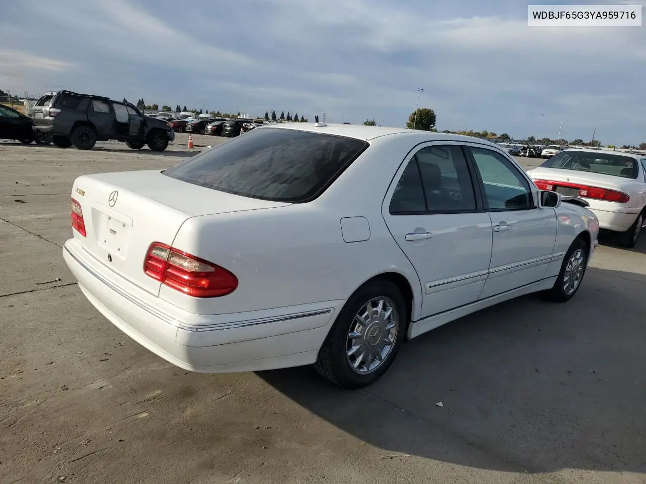 WDBJF65G3YA959716 2000 Mercedes-Benz E 320