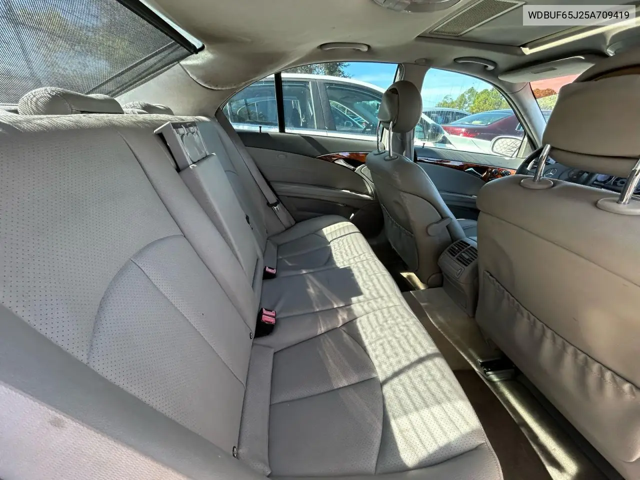 WDBUF65J25A709419 2005 Mercedes-Benz E 320