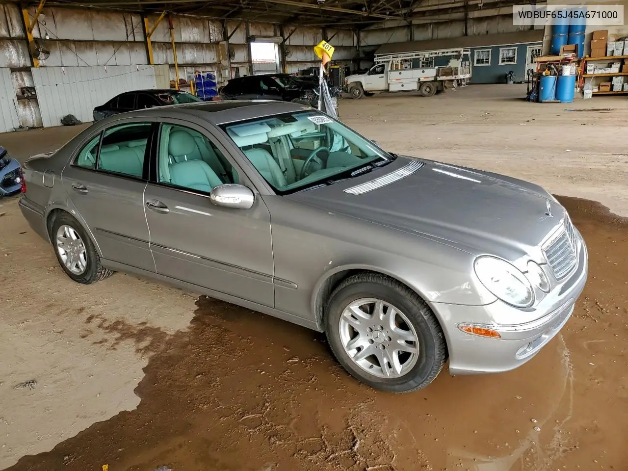 WDBUF65J45A671000 2005 Mercedes-Benz E 320