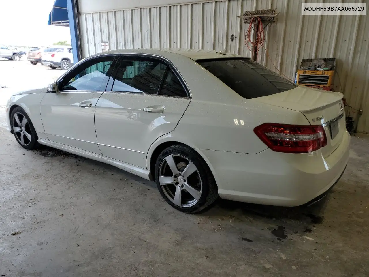 WDDHF5GB7AA066729 2010 Mercedes-Benz E 350