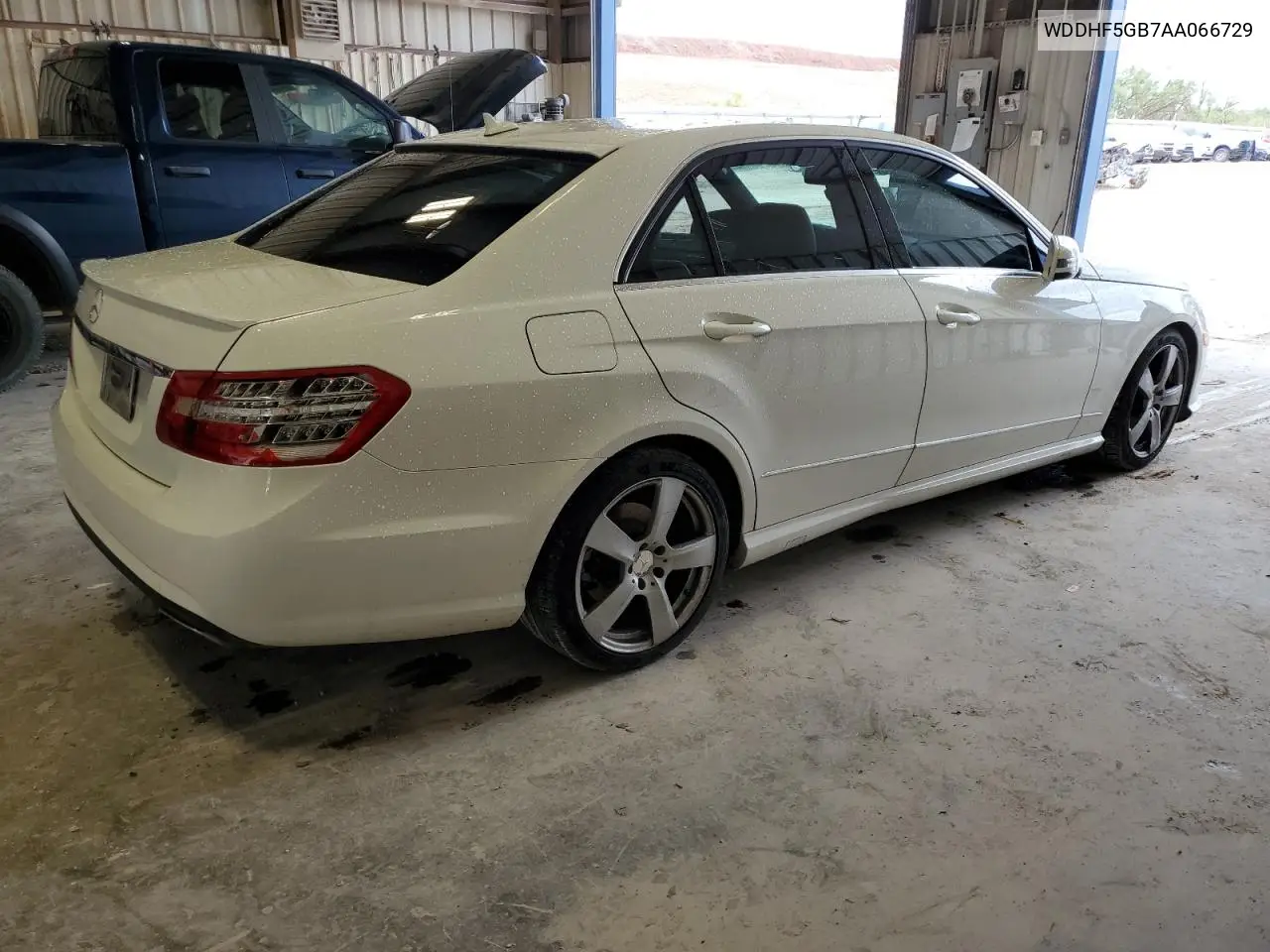 WDDHF5GB7AA066729 2010 Mercedes-Benz E 350