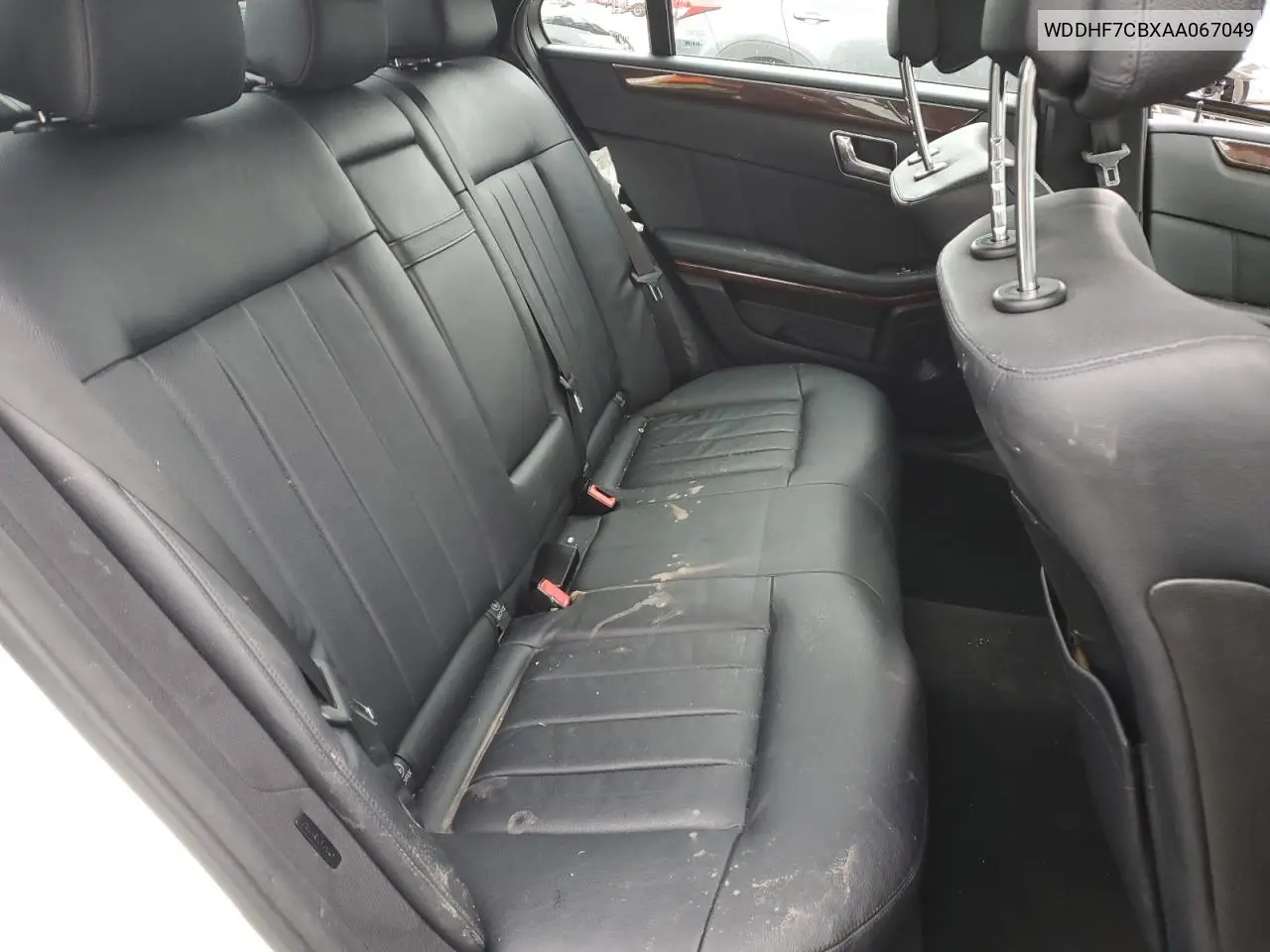 WDDHF7CBXAA067049 2010 Mercedes-Benz E 550
