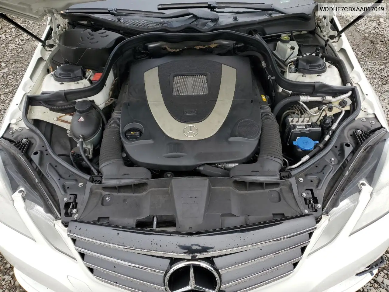 WDDHF7CBXAA067049 2010 Mercedes-Benz E 550