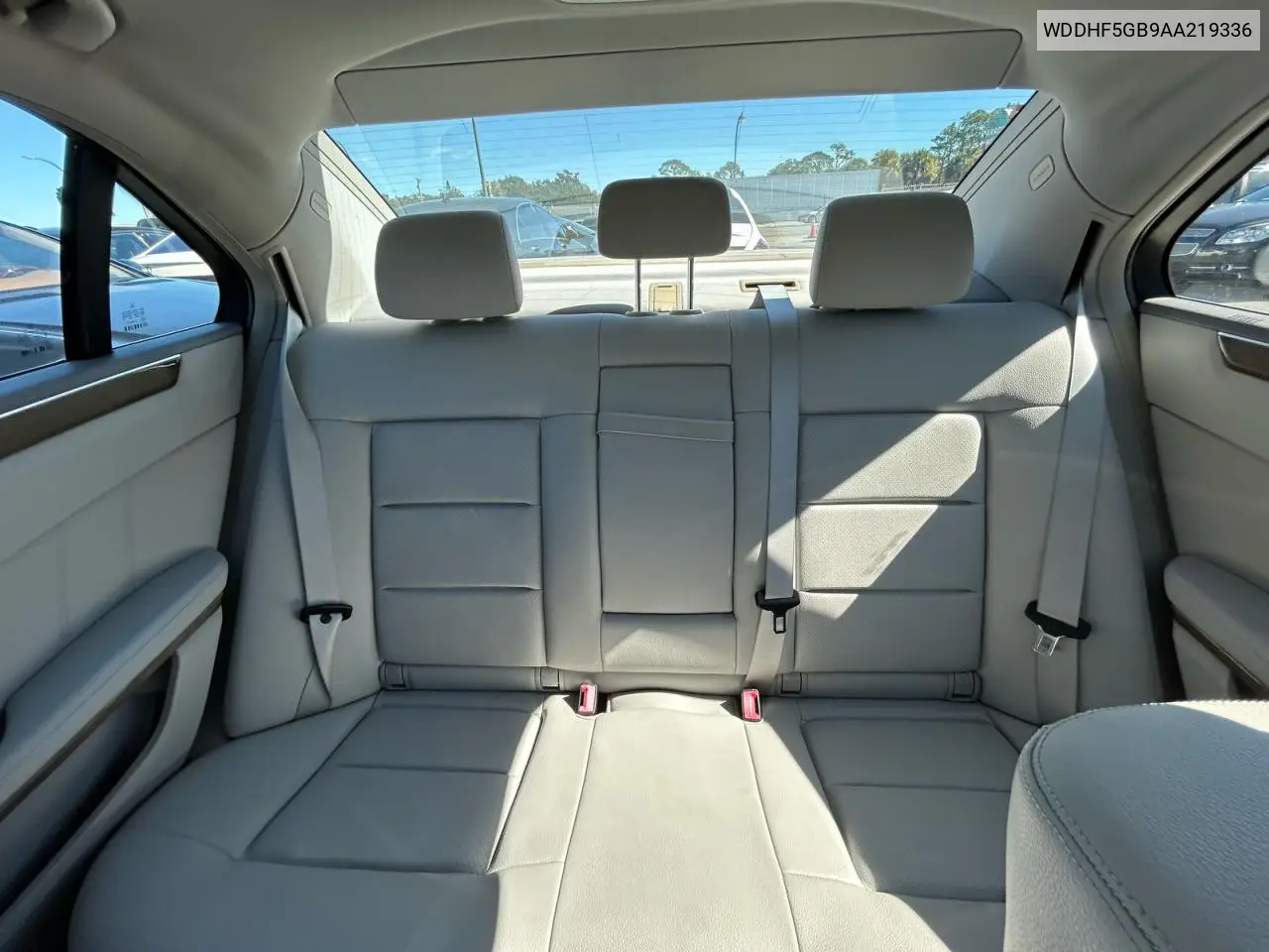 WDDHF5GB9AA219336 2010 Mercedes-Benz E 350