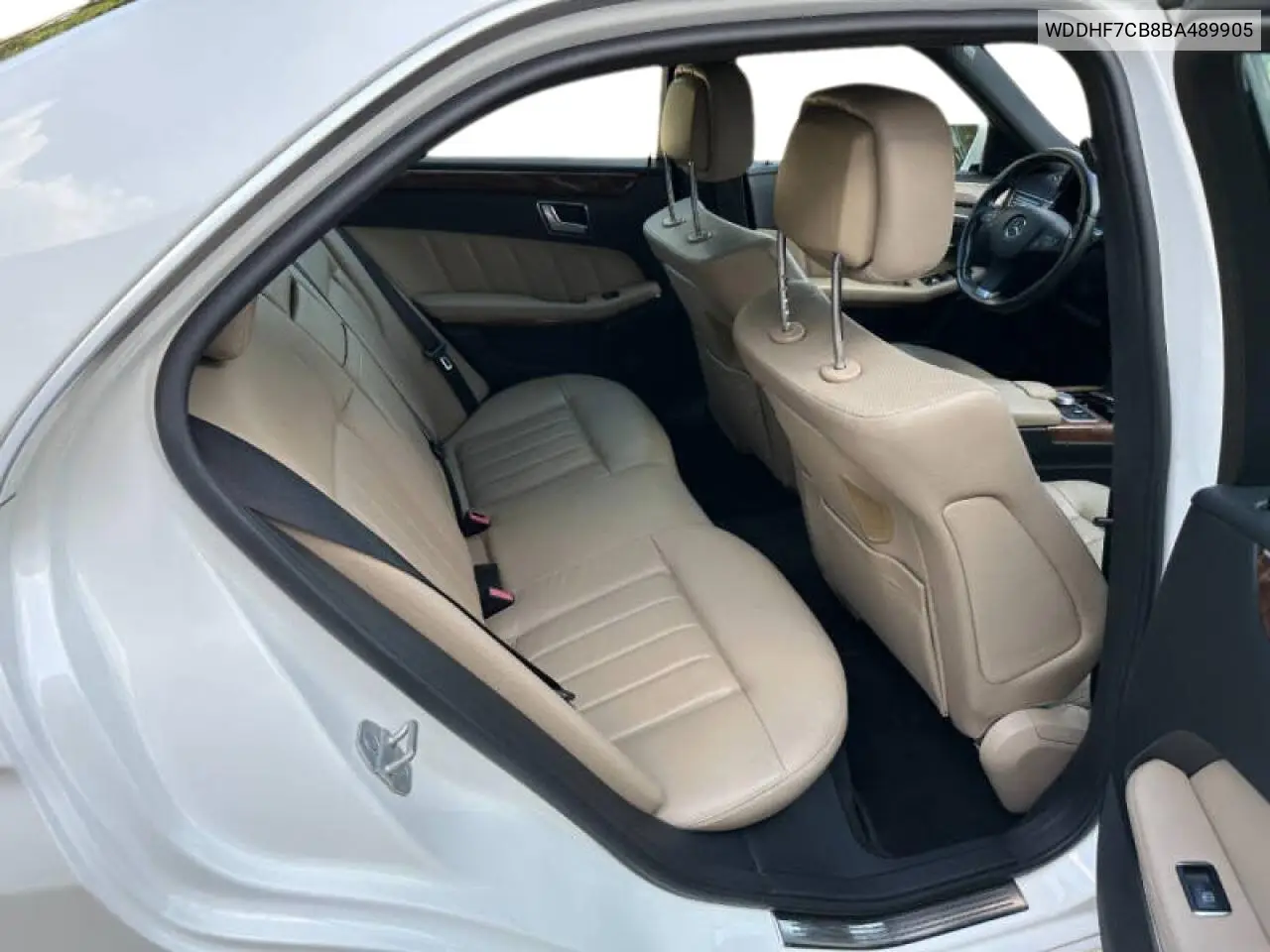 WDDHF7CB8BA489905 2011 Mercedes-Benz E 550