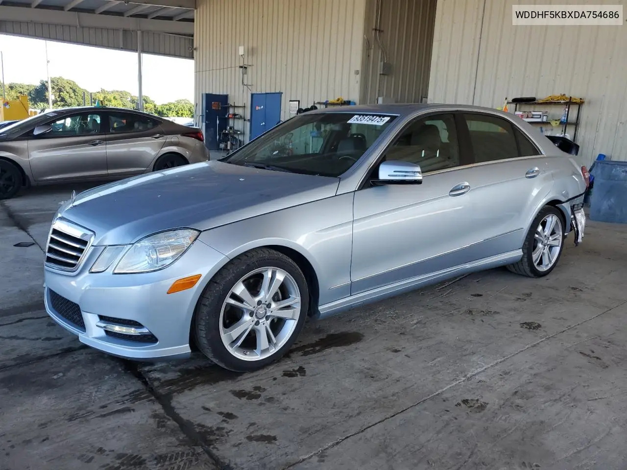 WDDHF5KBXDA754686 2013 Mercedes-Benz E 350