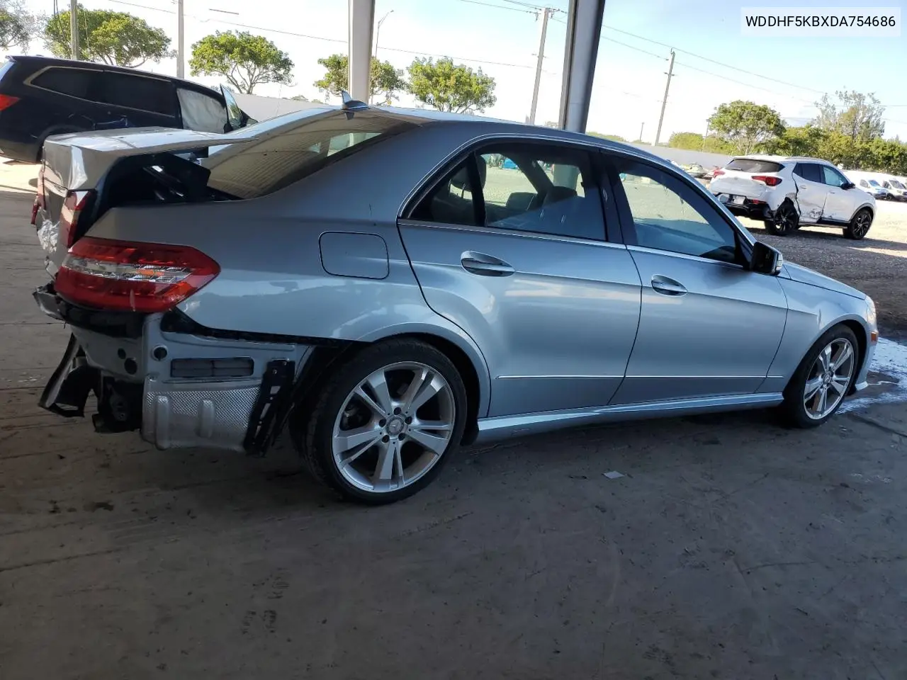 WDDHF5KBXDA754686 2013 Mercedes-Benz E 350