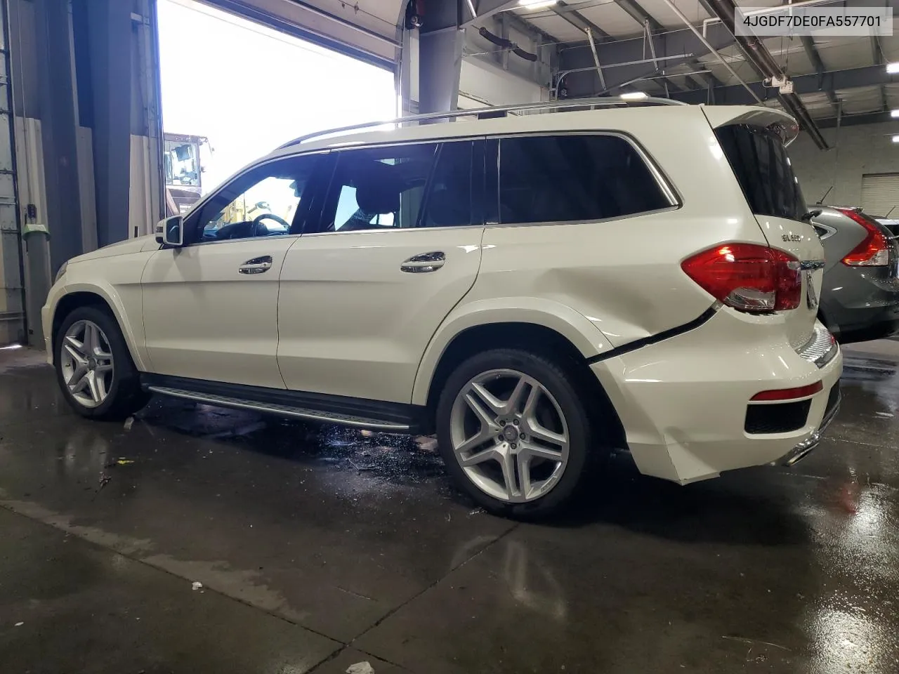 4JGDF7DE0FA557701 2015 Mercedes-Benz Gl 550 4Matic