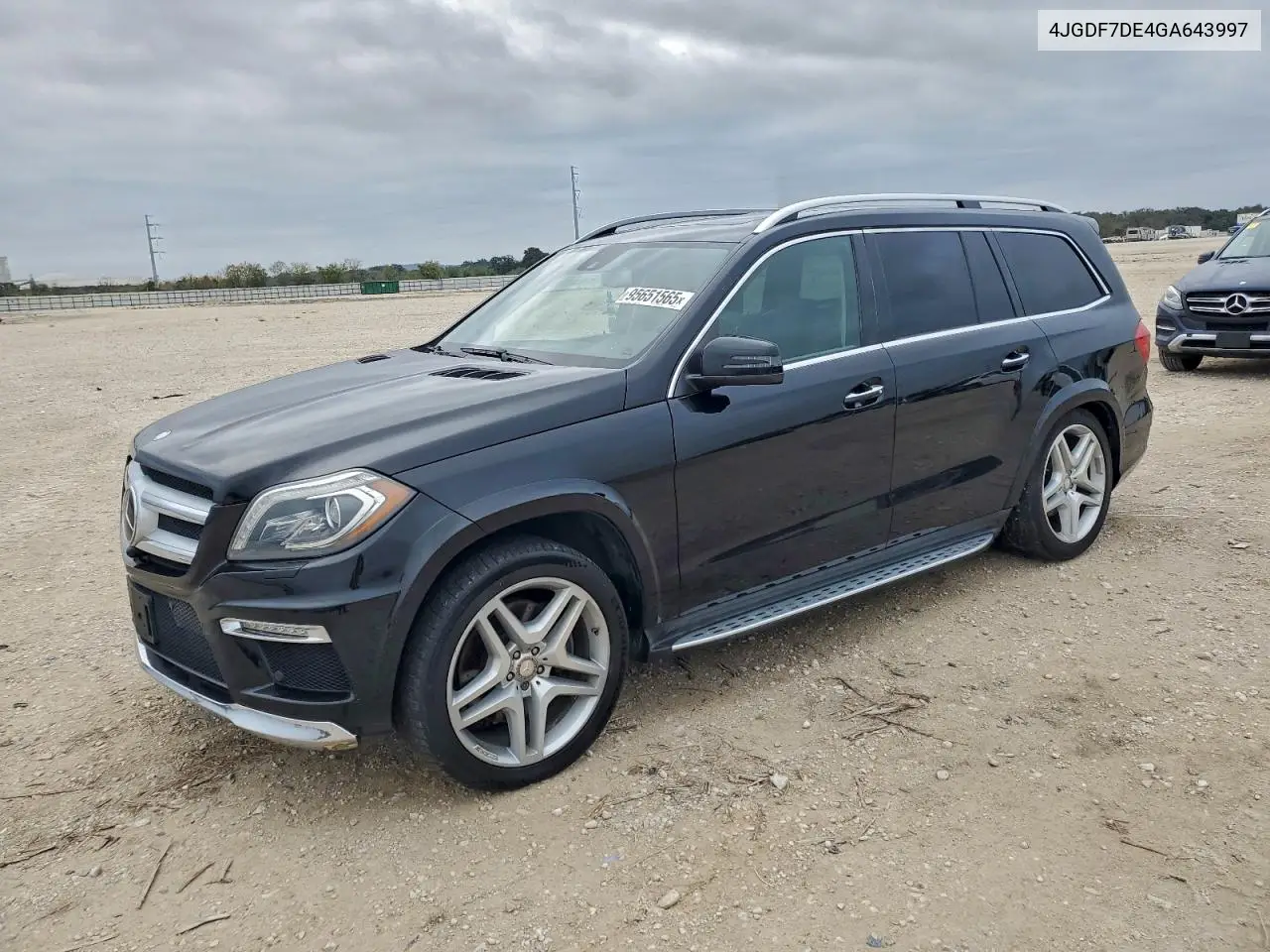 4JGDF7DE4GA643997 2016 Mercedes-Benz Gl 550 4Matic