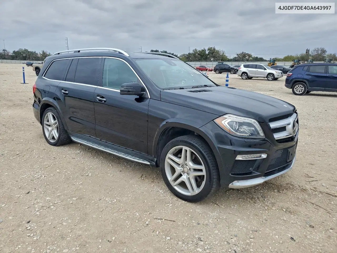 4JGDF7DE4GA643997 2016 Mercedes-Benz Gl 550 4Matic