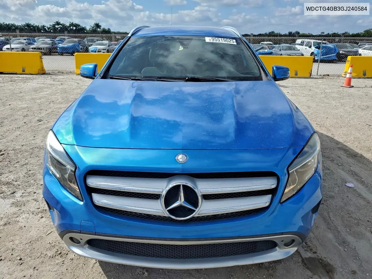 WDCTG4GB3GJ240584 2016 Mercedes-Benz Gla 250 4Matic