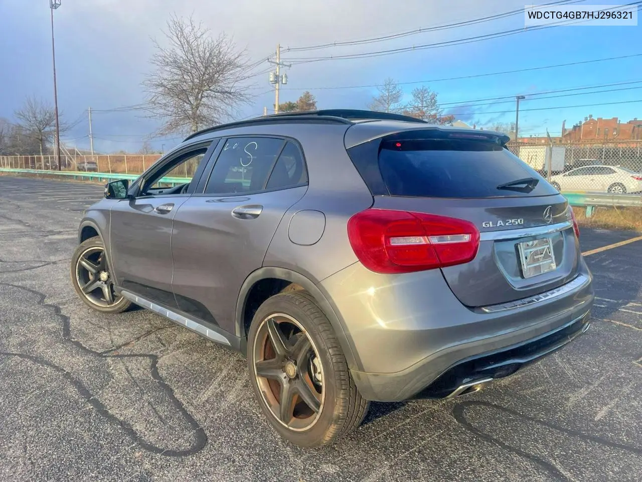 WDCTG4GB7HJ296321 2017 Mercedes-Benz Gla 250 4Matic