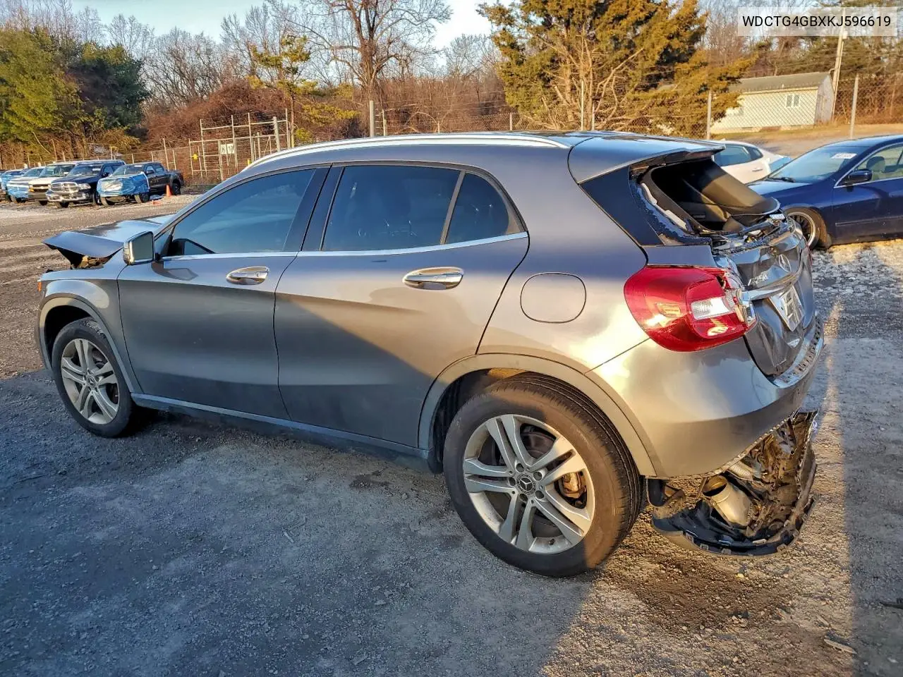 WDCTG4GBXKJ596619 2019 Mercedes-Benz Gla 250 4Matic
