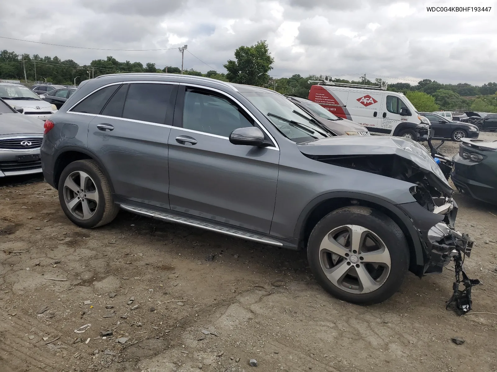 WDC0G4KB0HF193447 2017 Mercedes-Benz Glc 300 4Matic