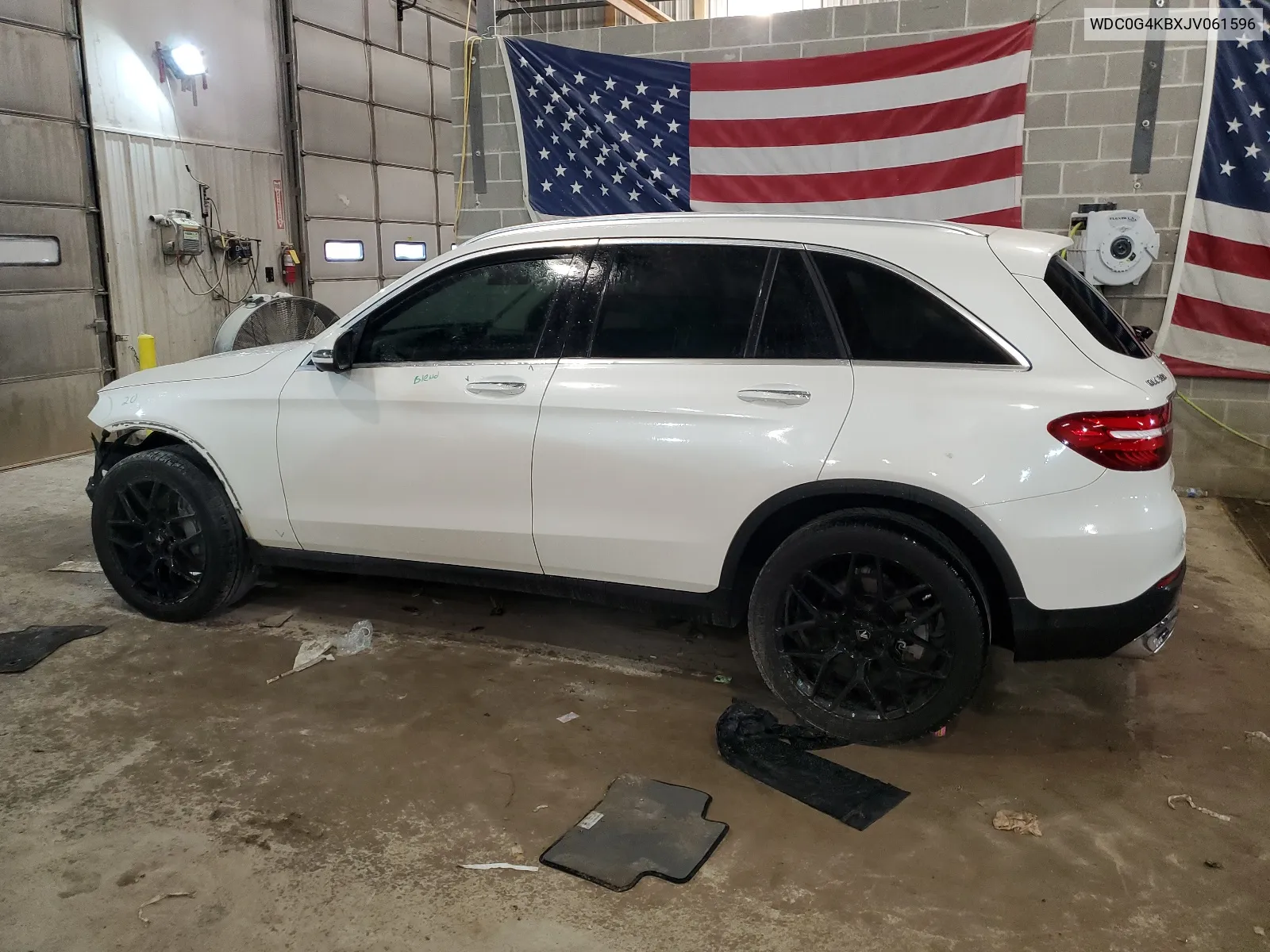 WDC0G4KBXJV061596 2018 Mercedes-Benz Glc 300 4Matic