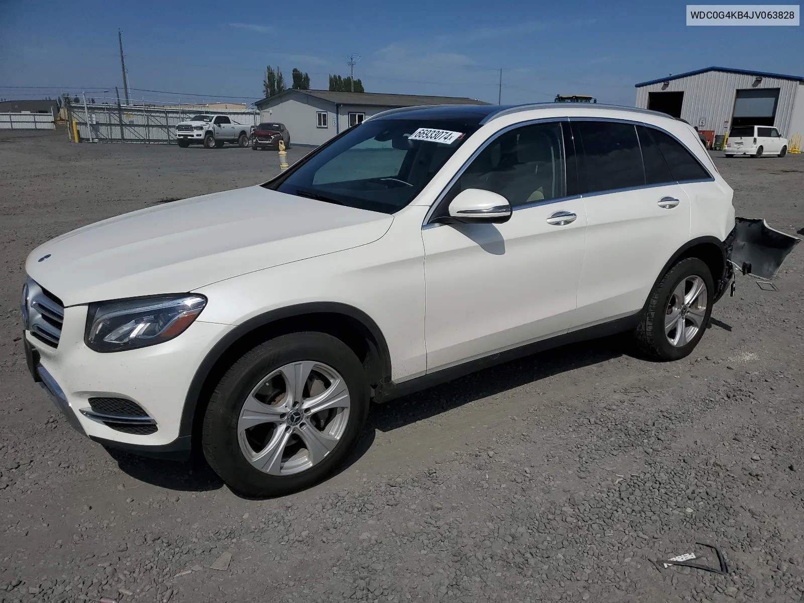 WDC0G4KB4JV063828 2018 Mercedes-Benz Glc 300 4Matic