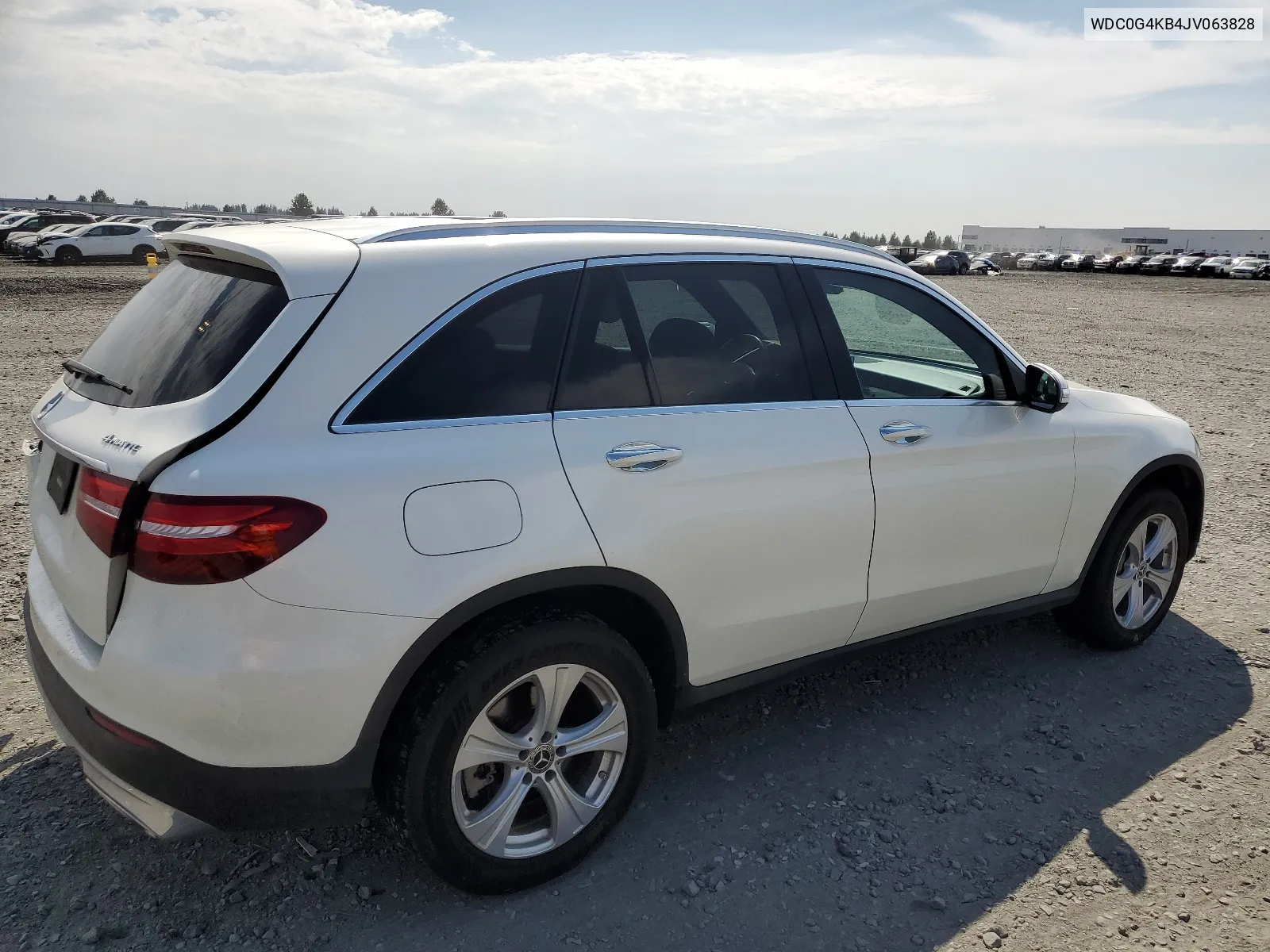 WDC0G4KB4JV063828 2018 Mercedes-Benz Glc 300 4Matic