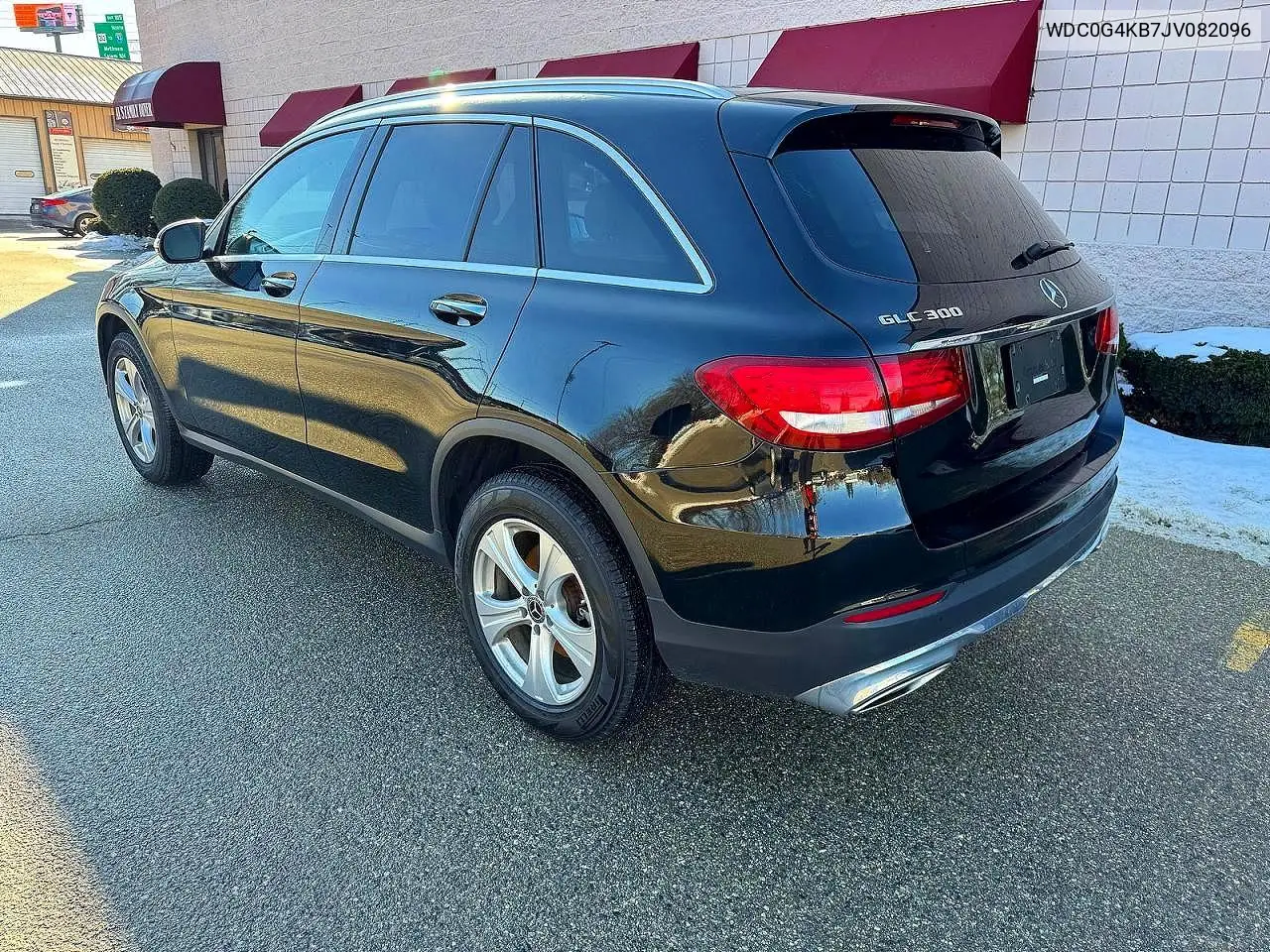 WDC0G4KB7JV082096 2018 Mercedes-Benz Glc 300 4Matic