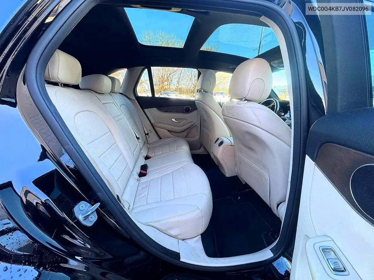 WDC0G4KB7JV082096 2018 Mercedes-Benz Glc 300 4Matic
