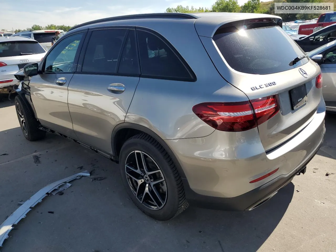 WDC0G4KB9KF528681 2019 Mercedes-Benz Glc 300 4Matic