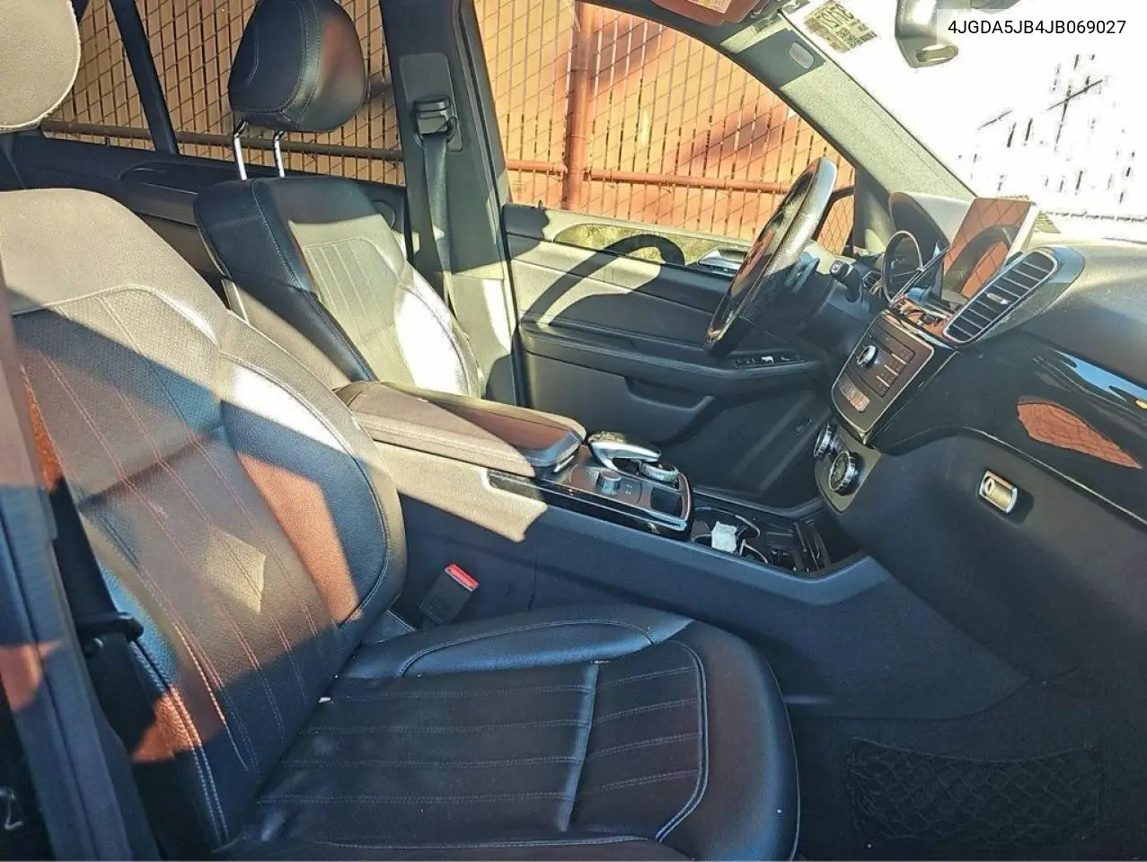 4JGDA5JB4JB069027 2018 Mercedes-Benz Gle 350