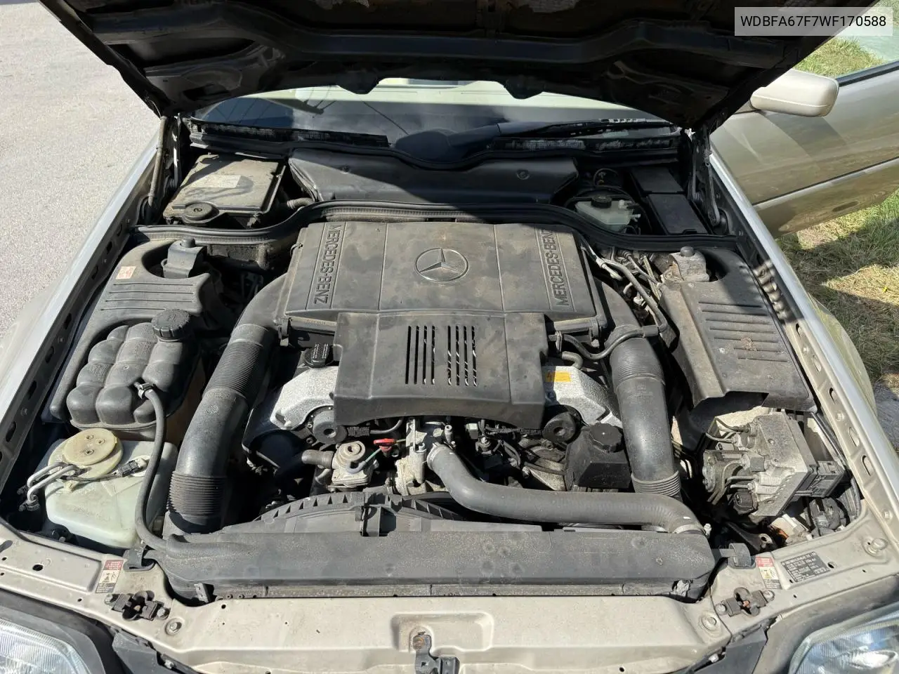 WDBFA67F7WF170588 1998 Mercedes-Benz Sl 500