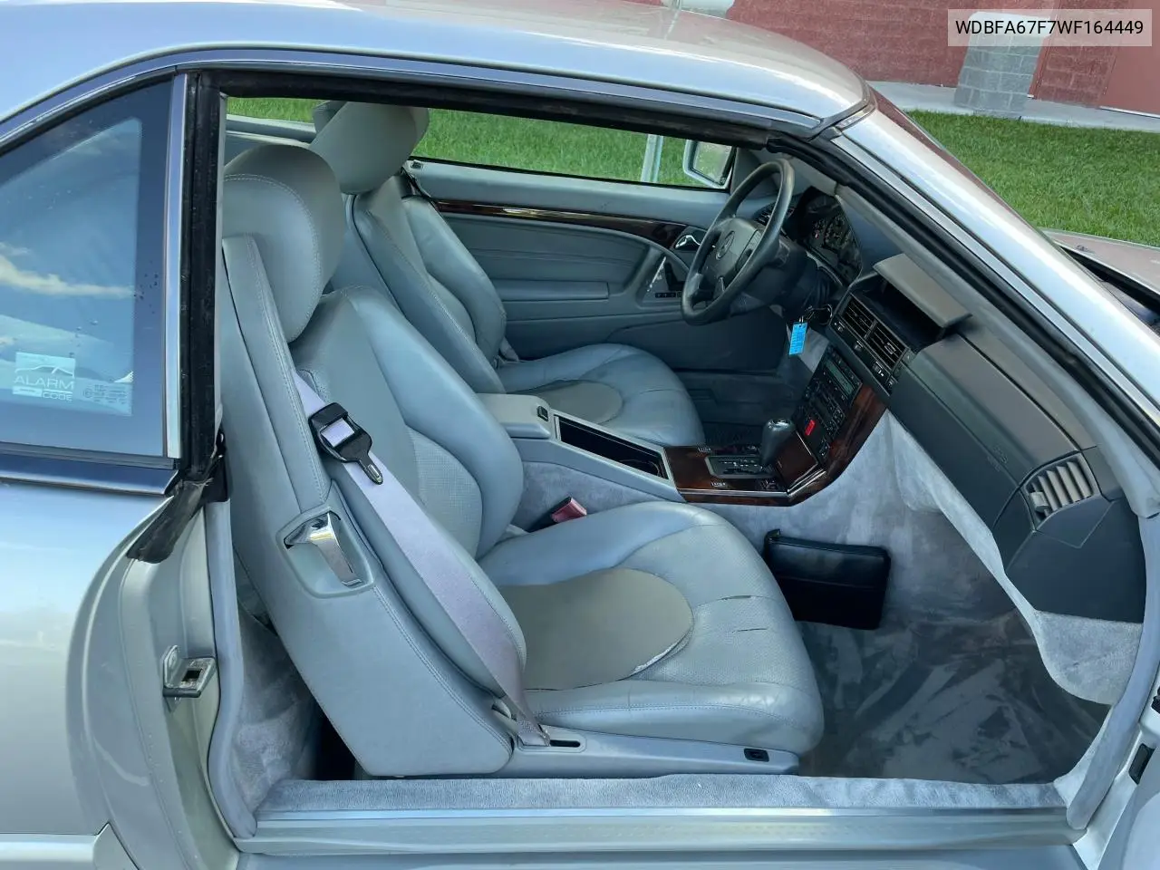 WDBFA67F7WF164449 1998 Mercedes-Benz Sl 500