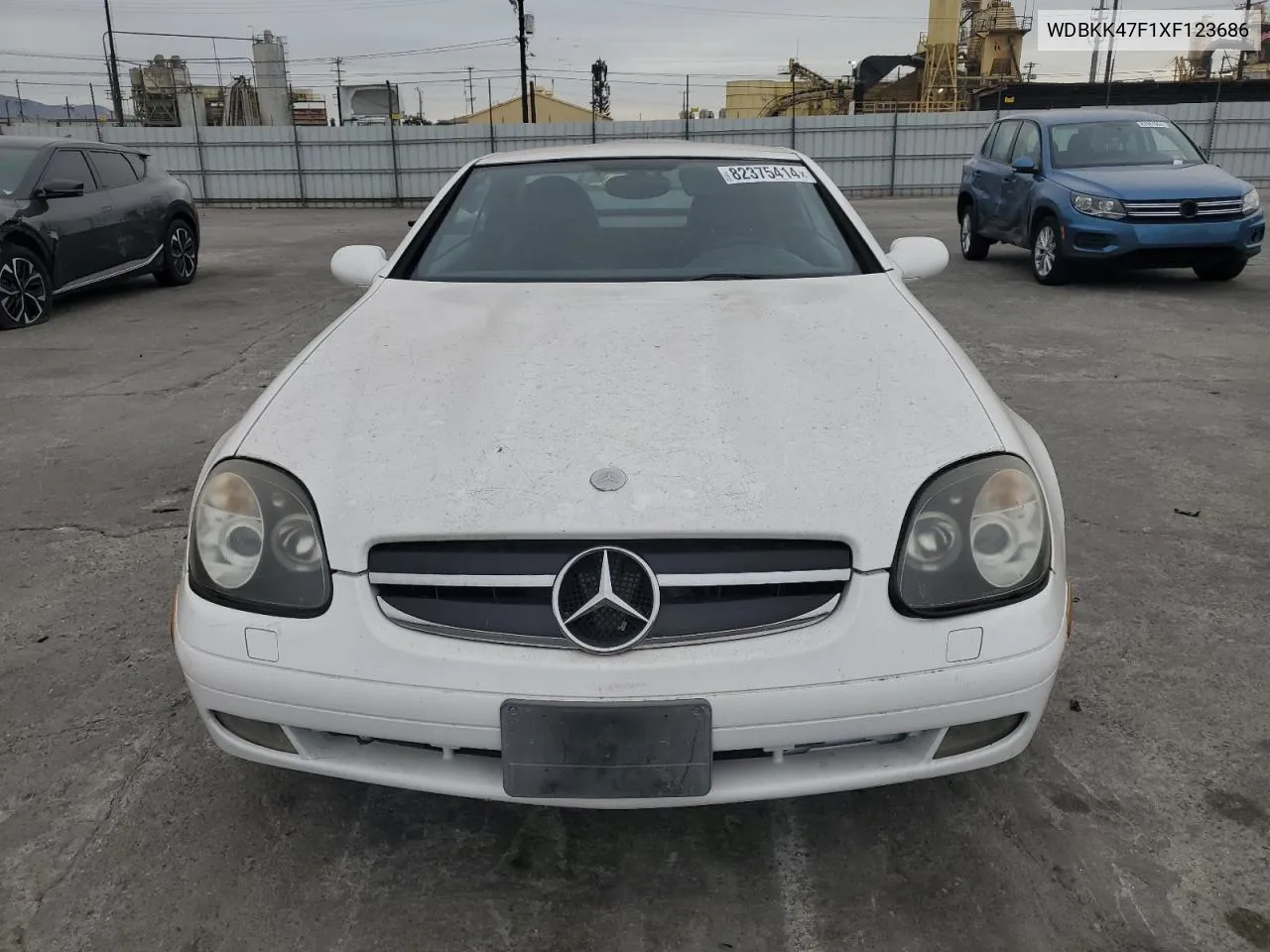1999 Mercedes-Benz Slk 230 Kompressor VIN: WDBKK47F1XF123686 Lot: 82375414
