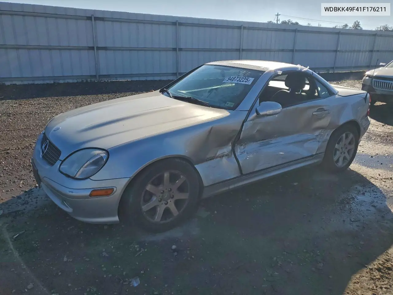 WDBKK49F41F176211 2001 Mercedes-Benz Slk 230 Kompressor