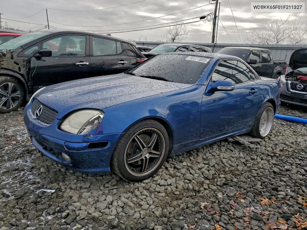 WDBKK65F01F211327 2001 Mercedes-Benz Slk 320