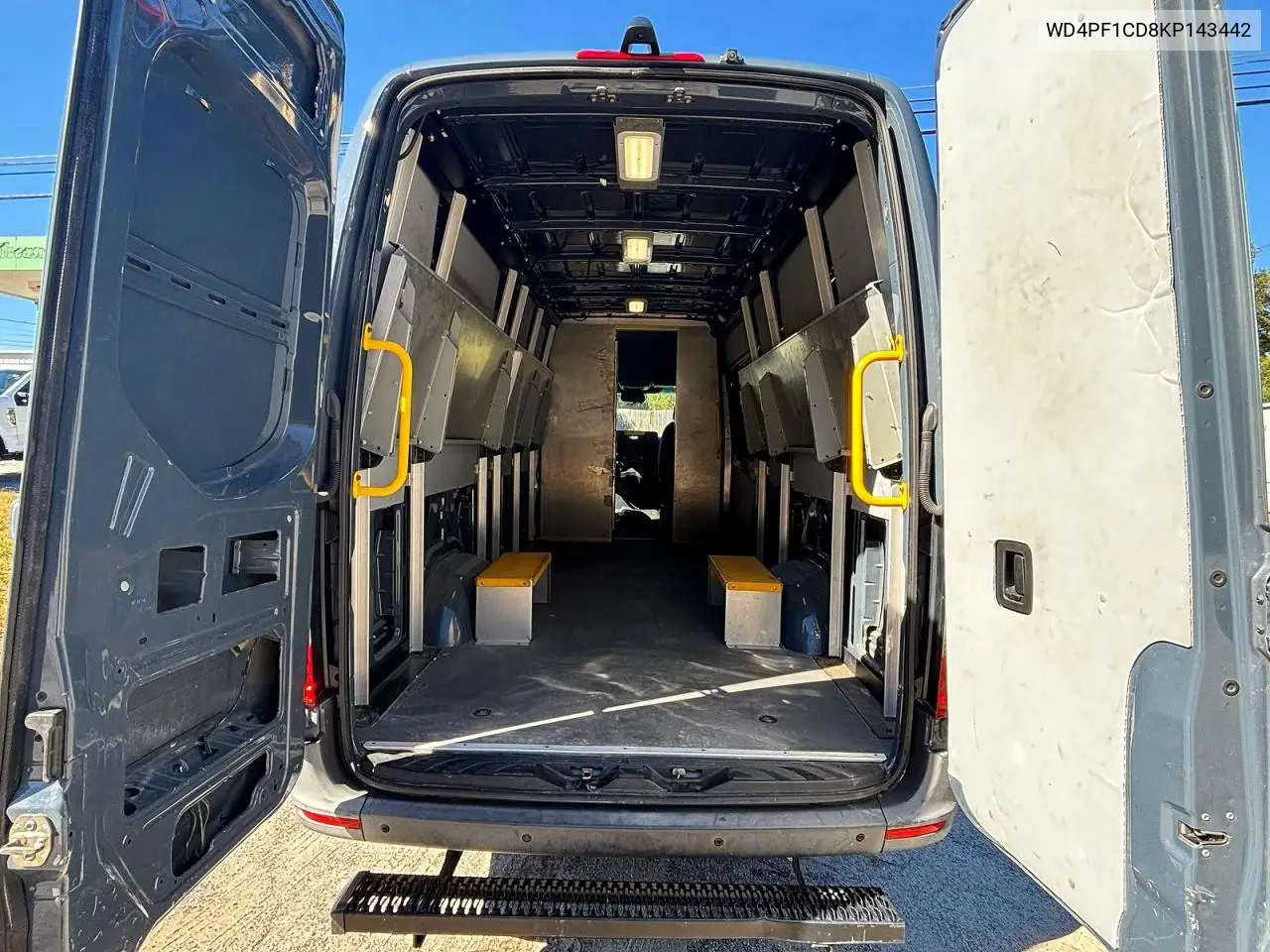 WD4PF1CD8KP143442 2019 Mercedes-Benz Sprinter 2500