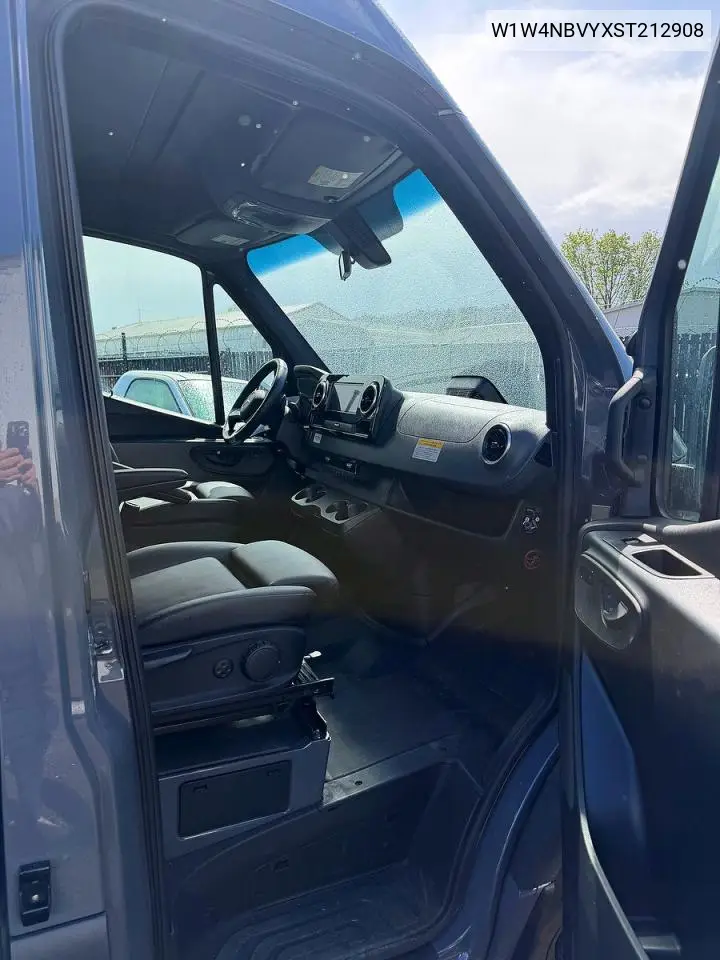 W1W4NBVYXST212908 2025 Mercedes-Benz Sprinter 2500