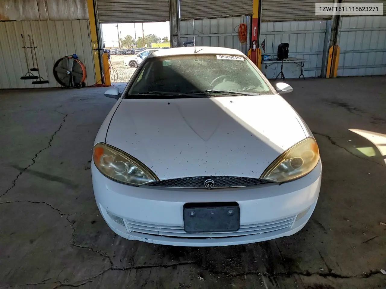 1ZWFT61L115623271 2001 Mercury Cougar V6