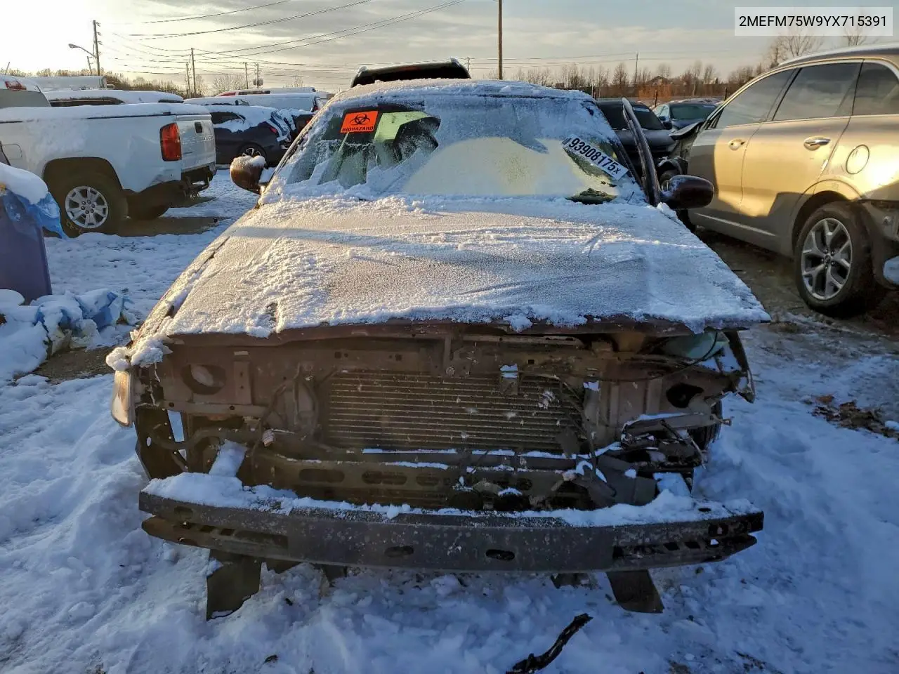 2MEFM75W9YX715391 2000 Mercury Grand Marquis Ls