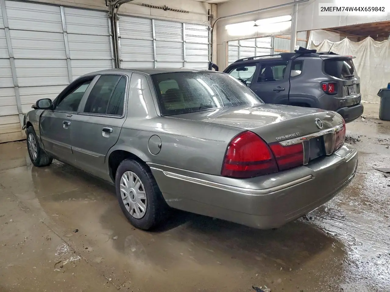 2MEFM74W44X659842 2004 Mercury Grand Marquis Gs