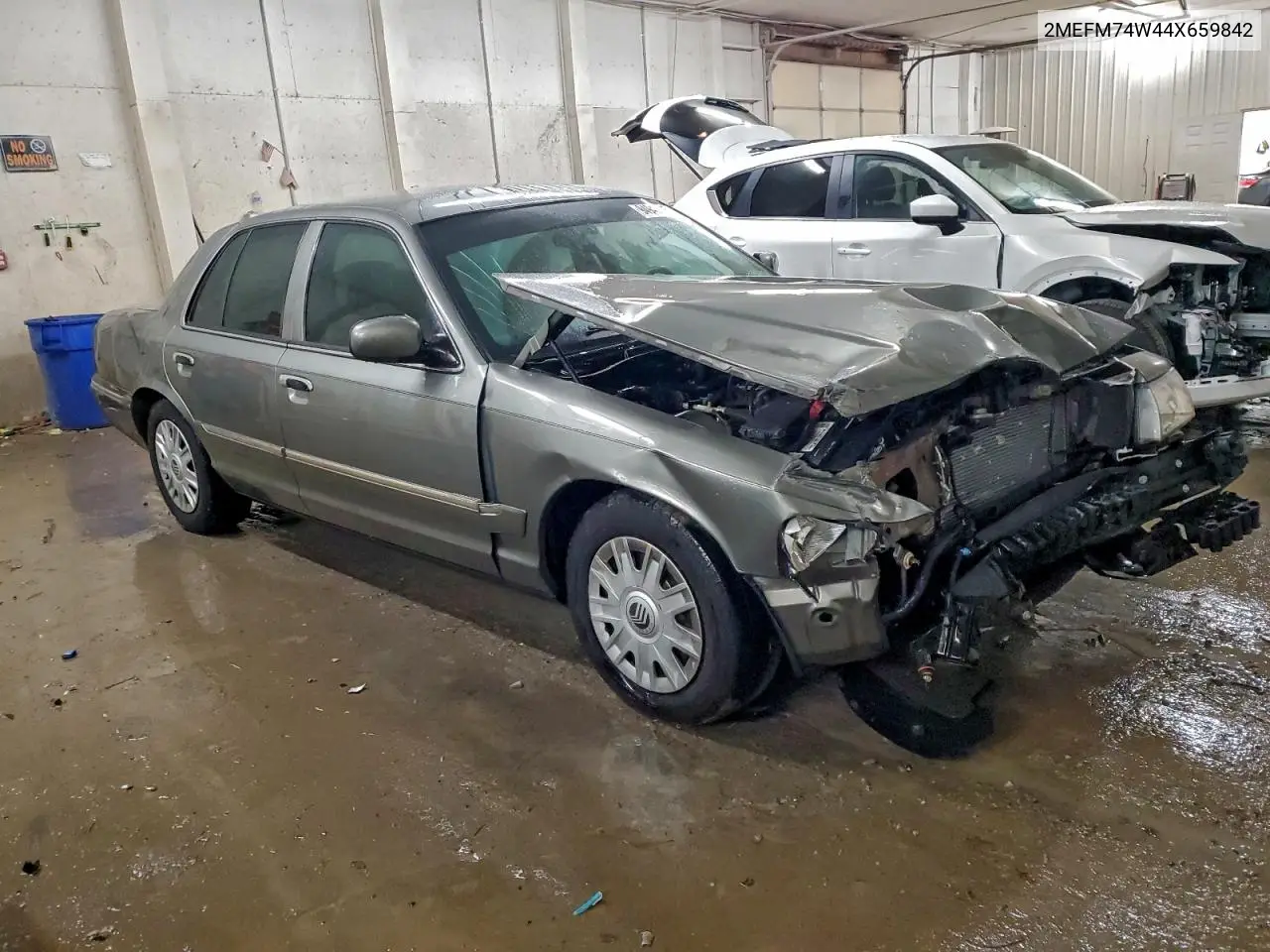 2MEFM74W44X659842 2004 Mercury Grand Marquis Gs